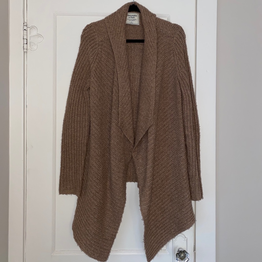 Abercrombie & Fitch sweater